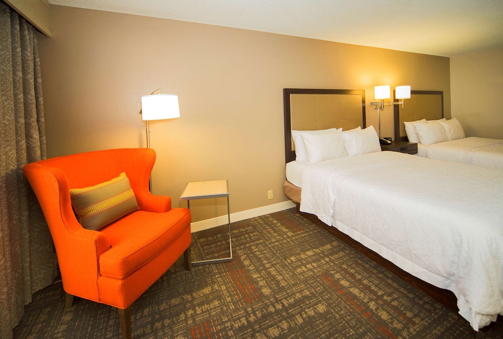 Room, 2 Queen Beds, Accessible, Non Smoking