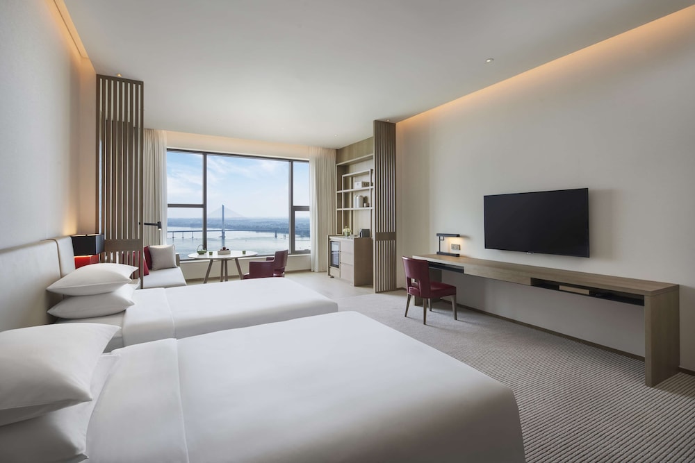 Suite, 2 Twin Beds (Regency) - Photo 1