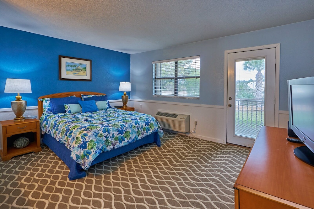 Standard Triple Room, Multiple Beds, Non Smoking, River View