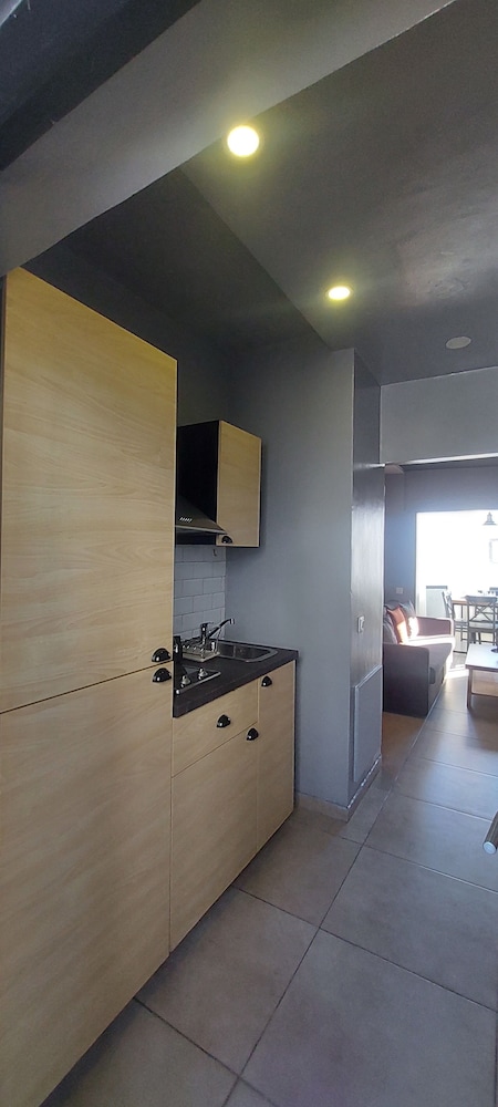 Executive Suite - Photo 16