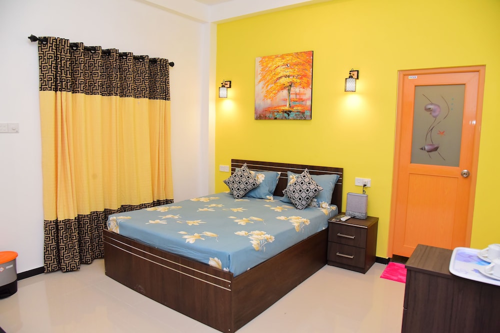 Deluxe Double Room, 1 King Bed, Garden View photo 2