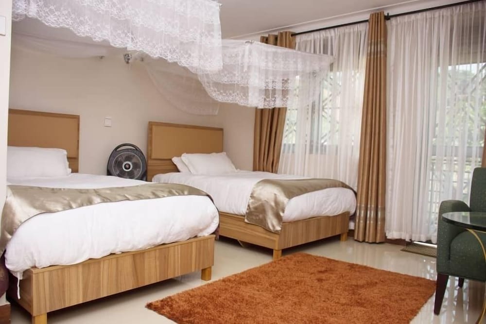 Triple Room ((Shared bathroom)) photo 2