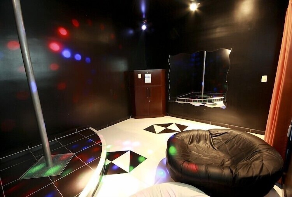 Room (Xanadu) photo 3