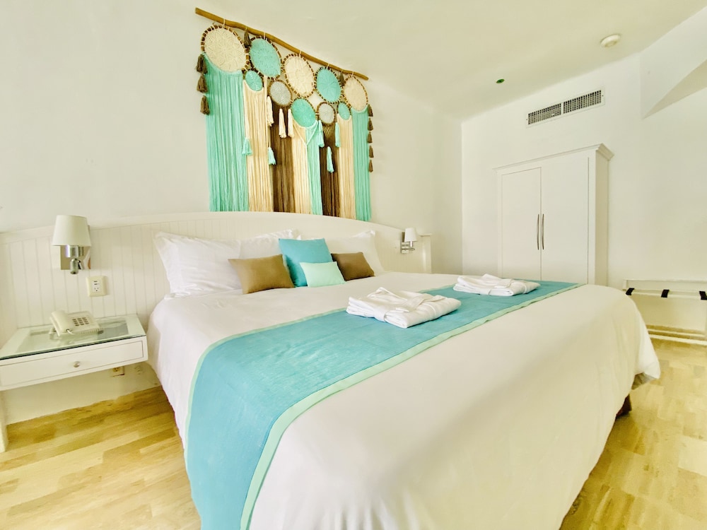 Deluxe Room, Sea View photo 3
