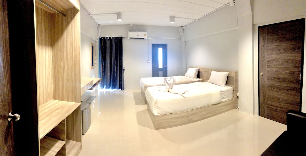Superior Twin Room photo 3