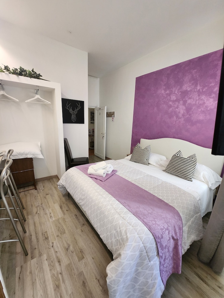 Economy Room