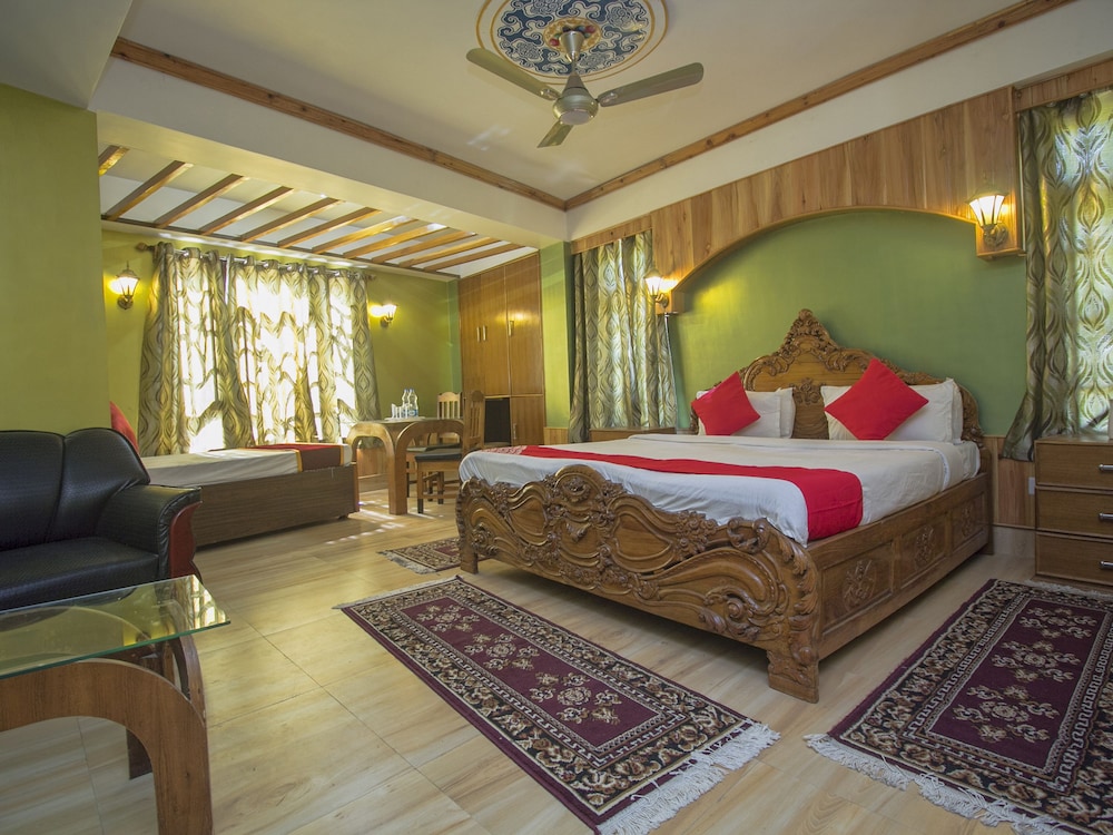Suite, 1 Queen Bed photo 1