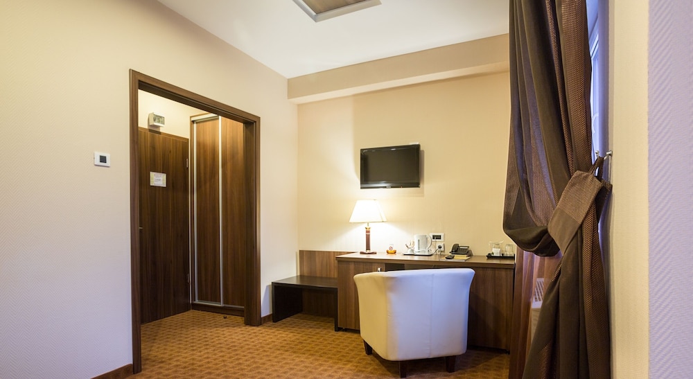 Superior Double Room - Photo 2