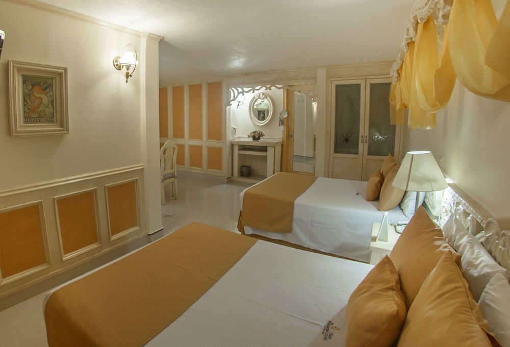 Basic Quadruple Room - Photo 2