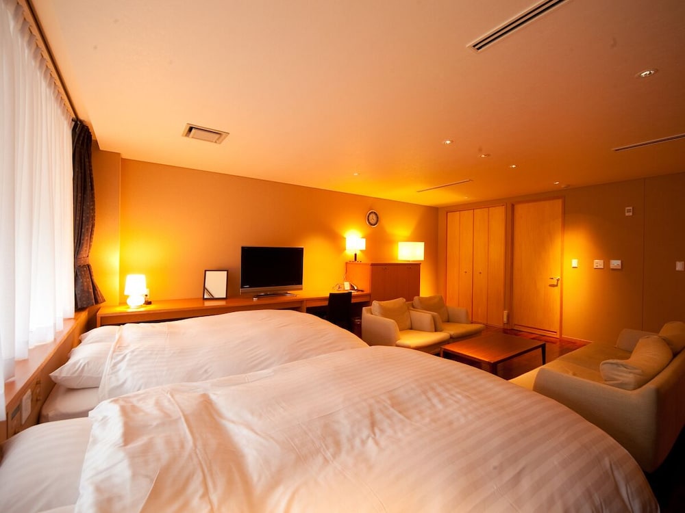 Deluxe Twin Room - Photo 3