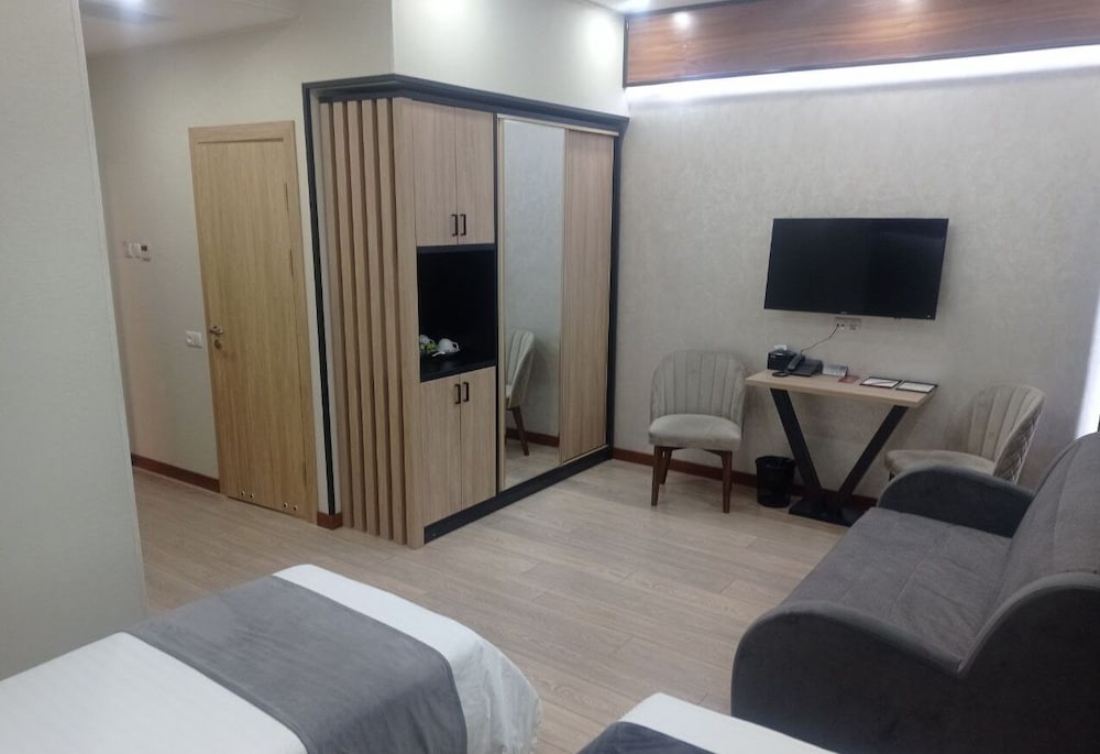 Deluxe Twin Room - Photo 2
