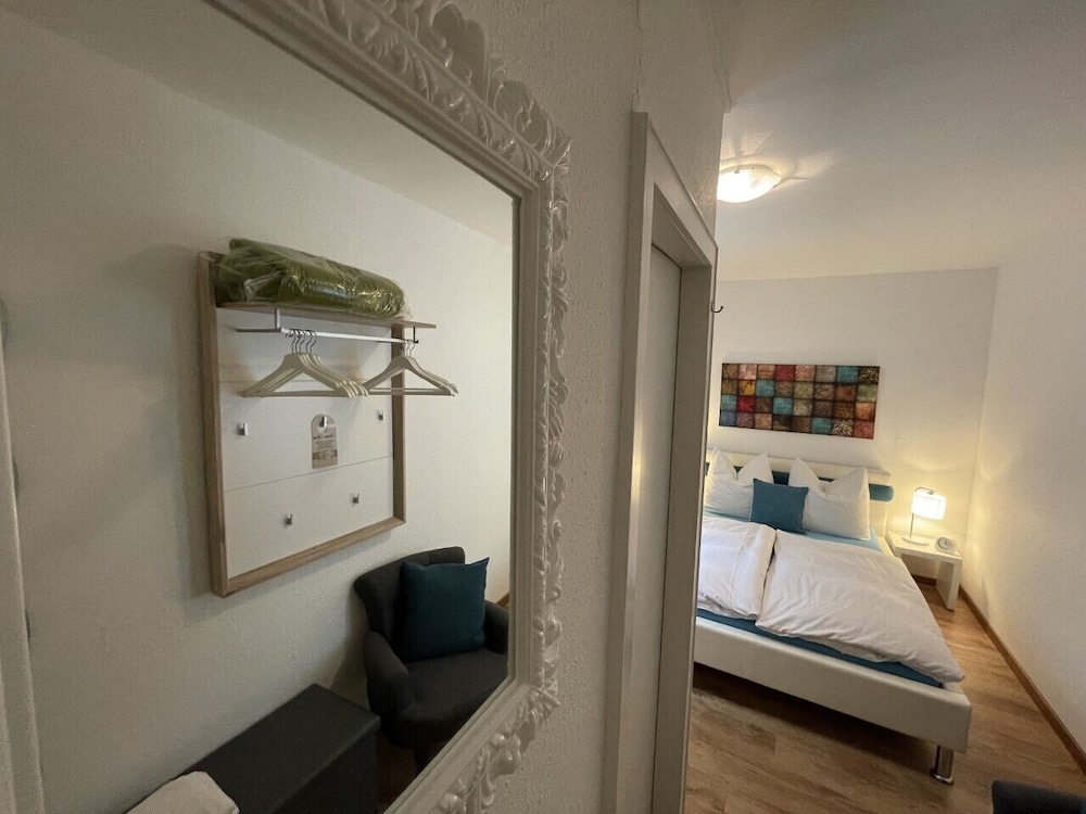 Single Room photo 2