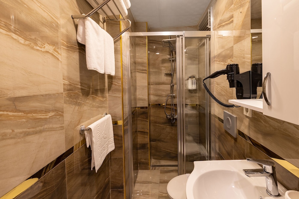 Economy Room photo 2