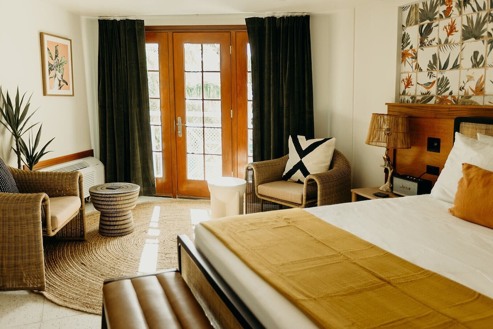 Traditional Room, 1 King Bed photo 1
