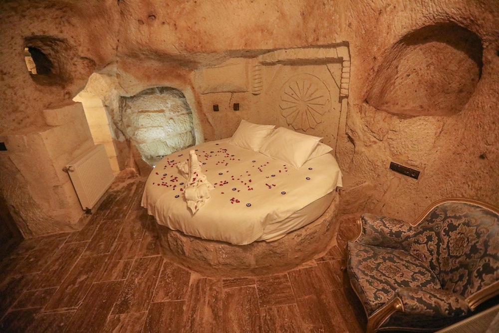 Sureyya Hammam Cave Room - Photo 8