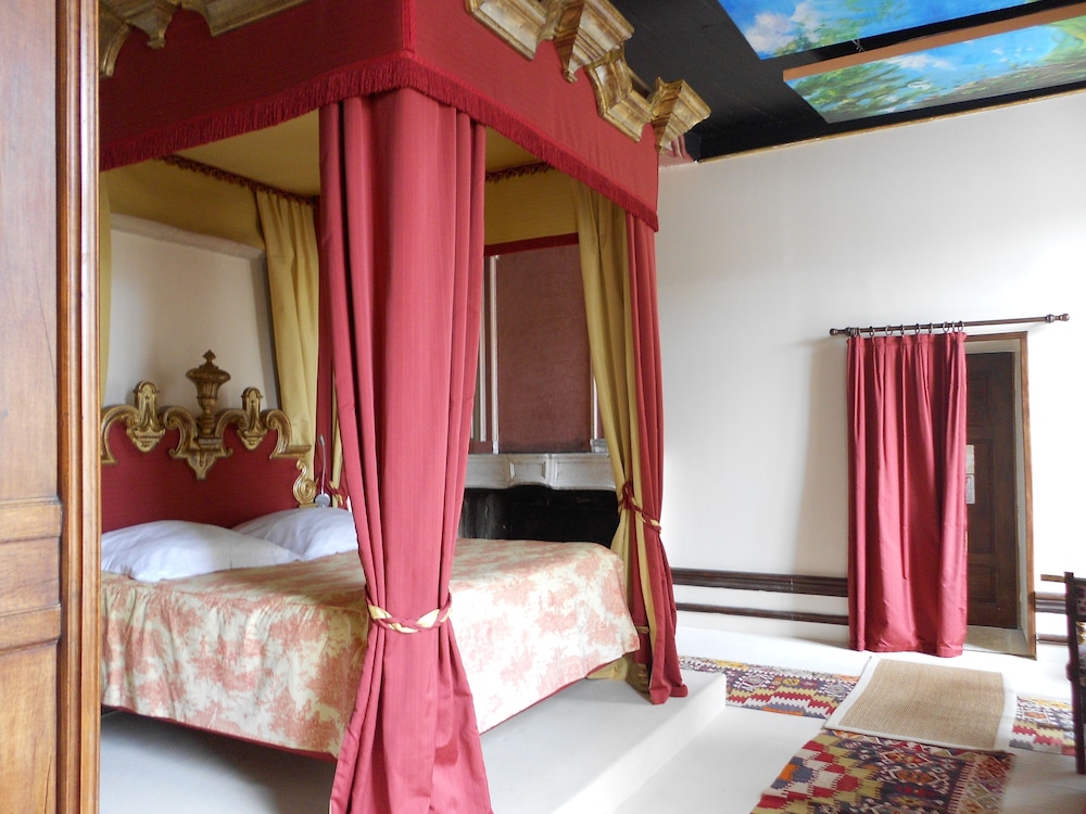 Double Room (François 1er) photo 3