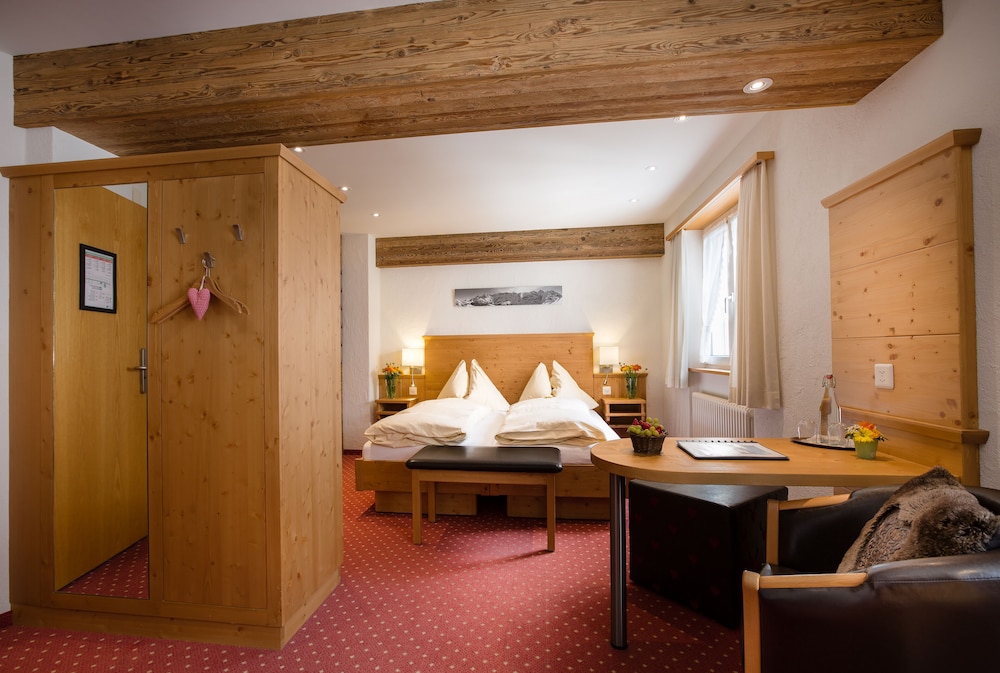 Standard Double Room (Panorama) - Photo 1