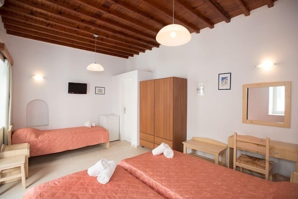 Standard Triple Room photo 1