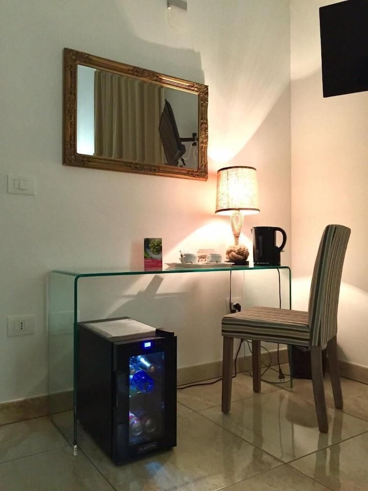 Superior Room, 1 Bedroom, Ensuite, City View photo 2
