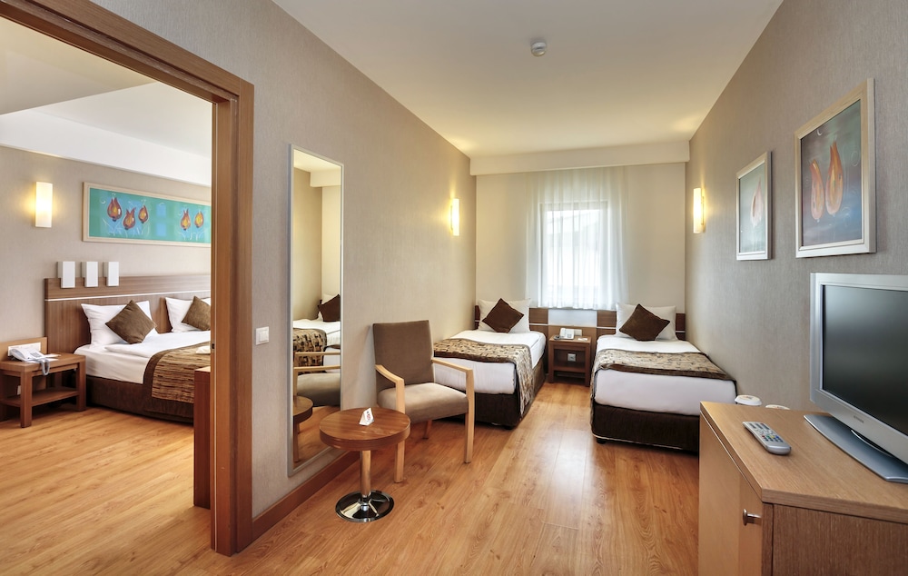 Family Room, City View
