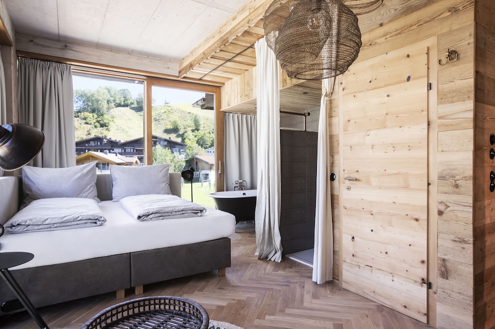 Deluxe Double Room, Terrace, Mountain View