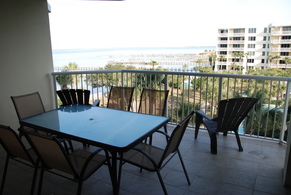 Condo, 3 Bedrooms, Kitchen, Bay View photo 3