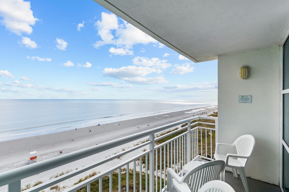 Basic Condo, 2 Bedrooms, Oceanfront photo 3