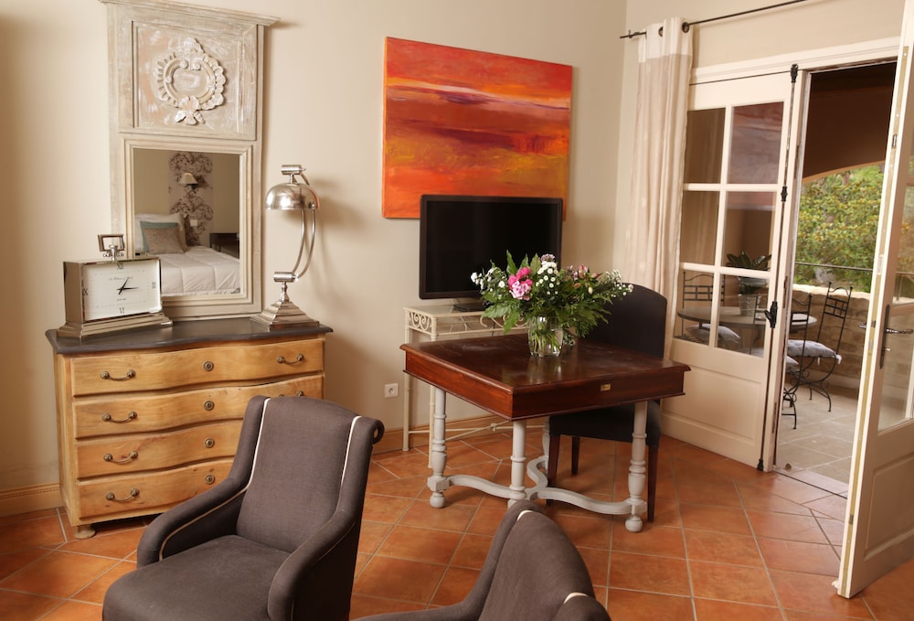 Superior Double or Twin Room, 3 Bedrooms photo 3