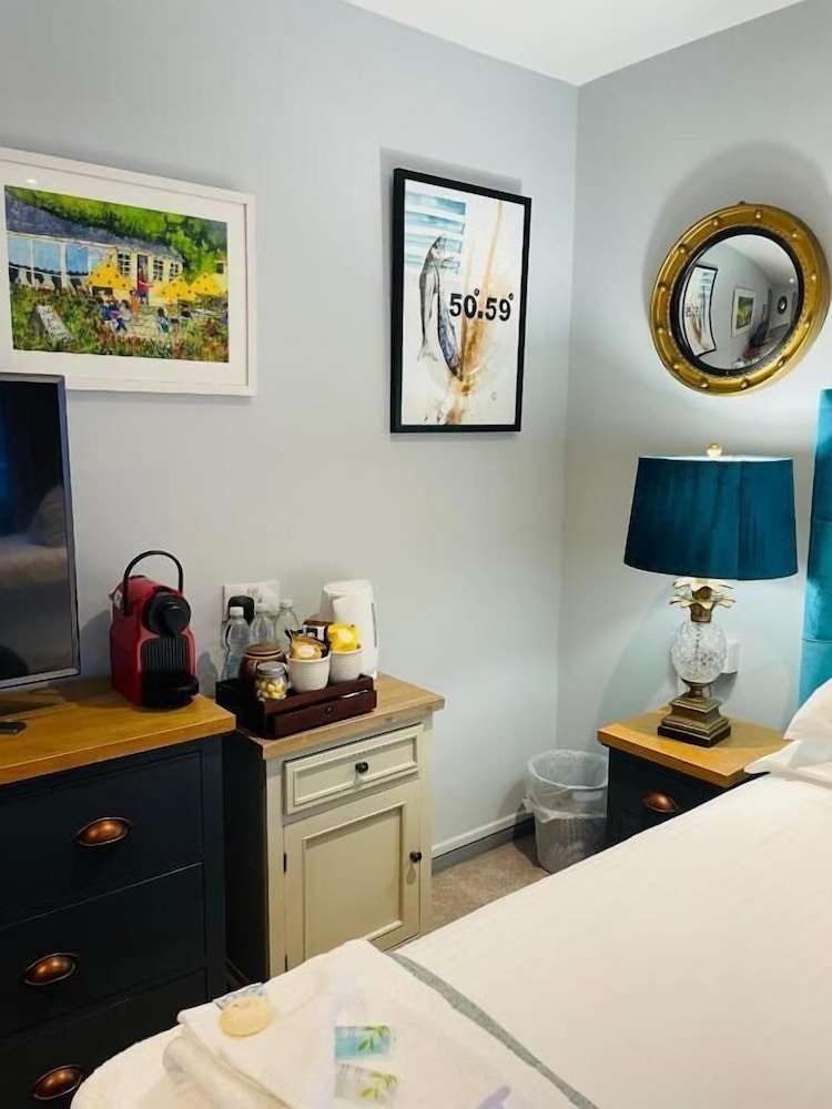 Deluxe Double Or Twin Room, Courtyard View