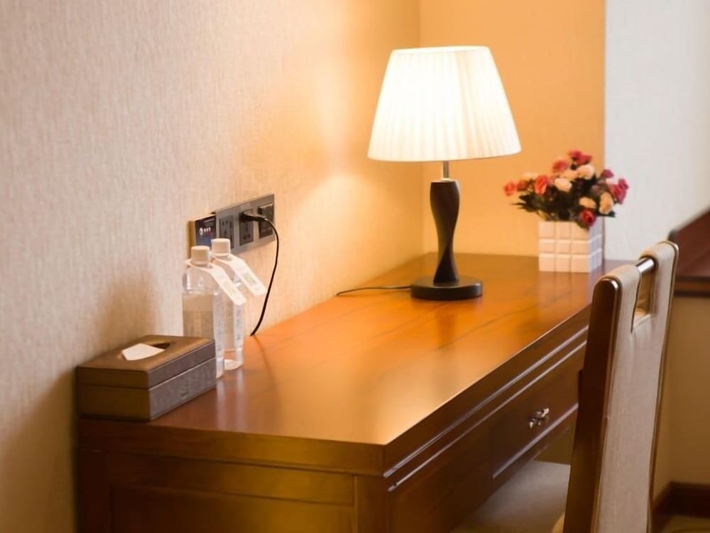 Deluxe Suite - Photo 2