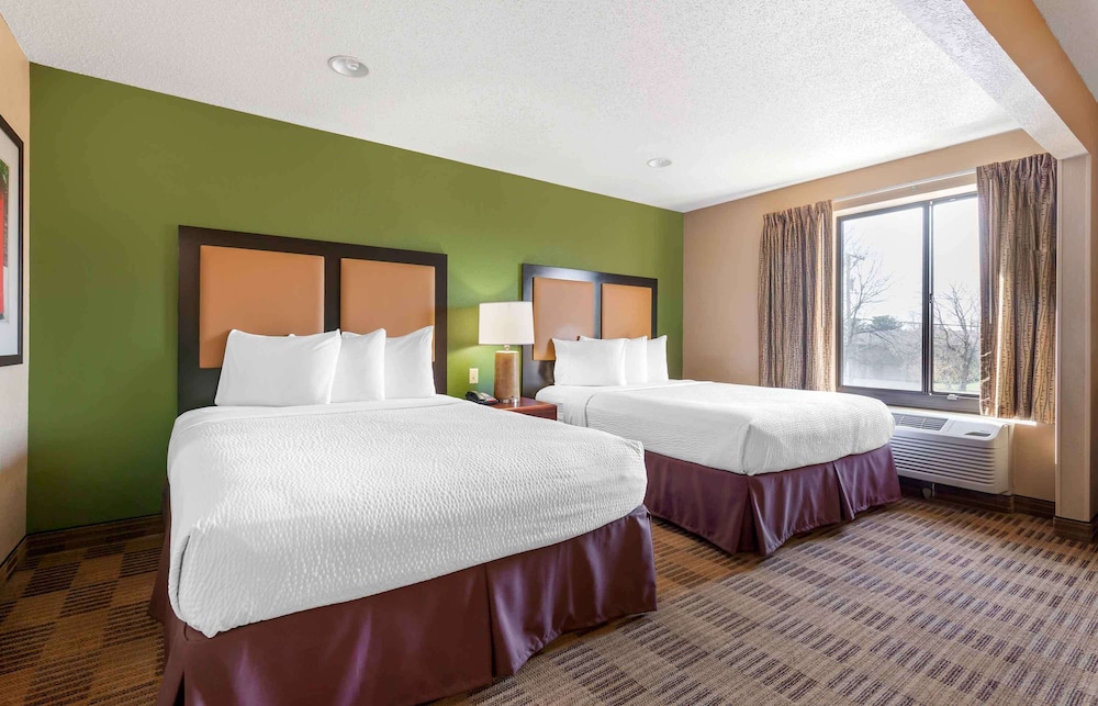Deluxe Studio, Multiple Beds, Non Smoking - Photo 3