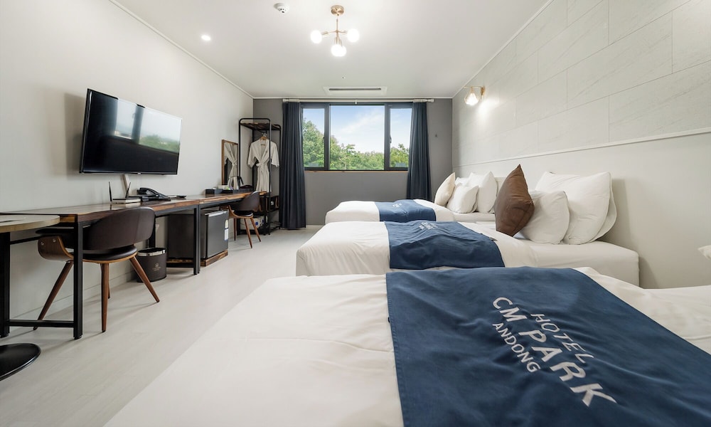 Superior Triple Room - Photo 9