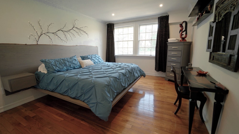 Room, 1 King Bed photo 3