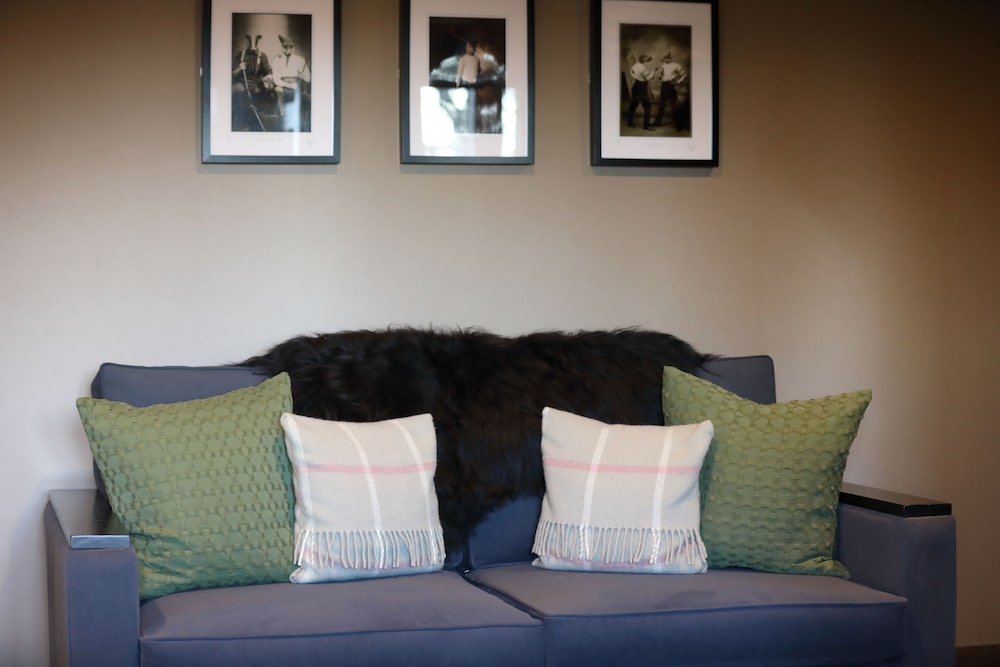 Family Double Room, 1 King Bed with Sofa bed photo 3