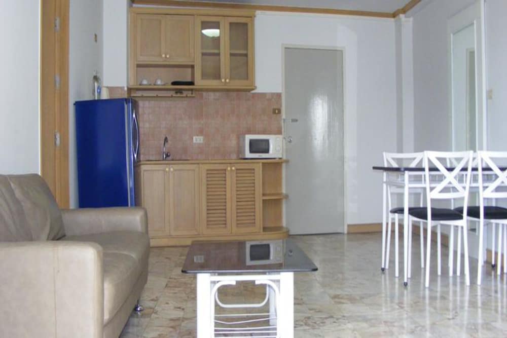 Deluxe 1 Bedroom Apartment photo 3