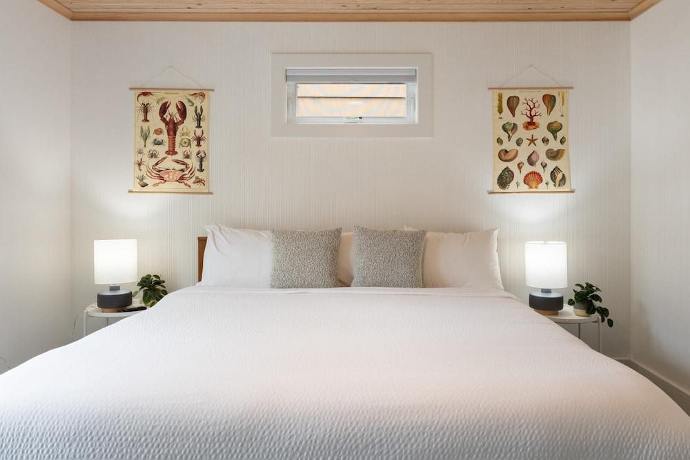 House (2 Bedrooms)