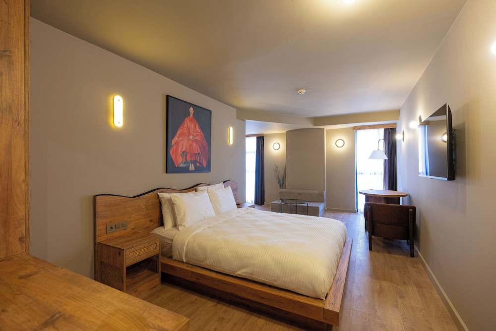 Deluxe Triple Room photo 2