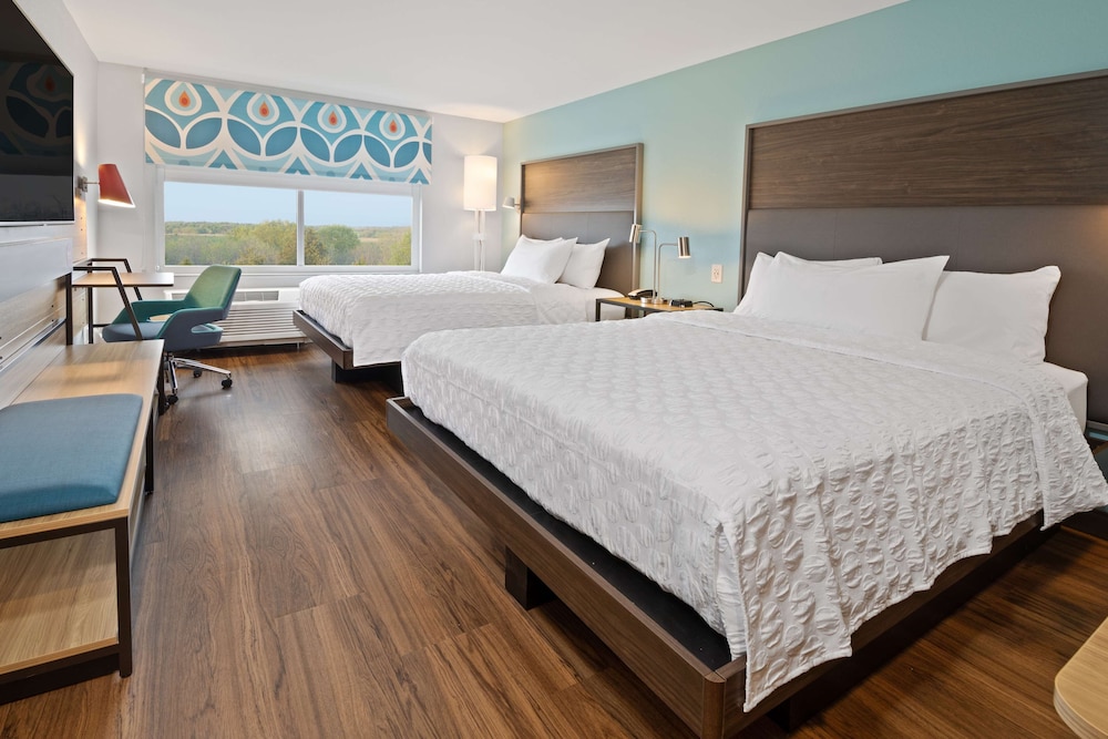 Room, 2 Queen Beds, Accessible (Hearing) - Photo 2