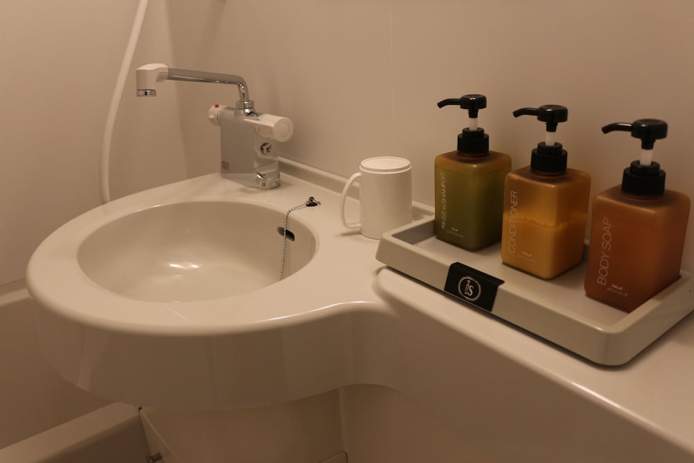 Room, 2 Bedrooms, Private Bathroom (Separate Room) photo 2