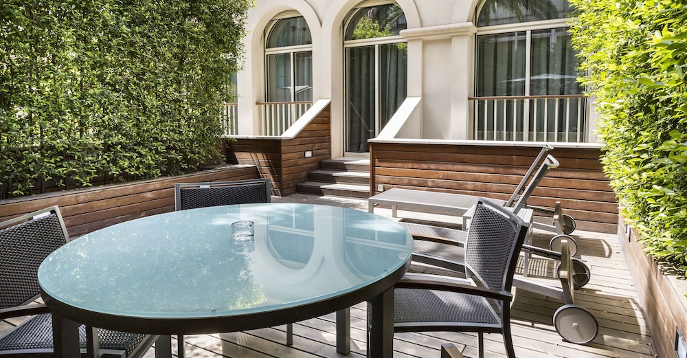 Exclusive Apartment, 2 Bedrooms, Terrace photo 2