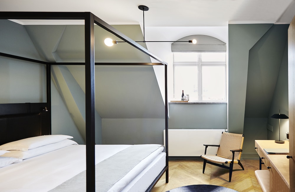 Superior Loft