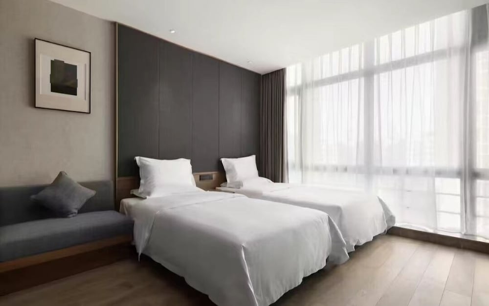 Superior Double Room, City View