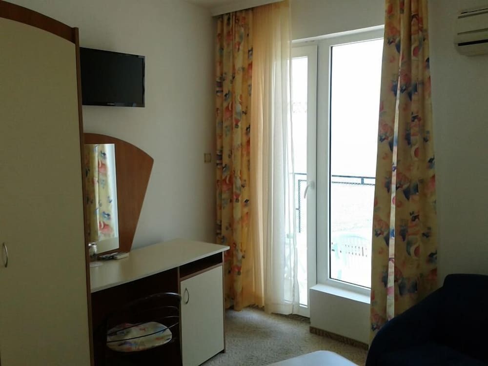 Family Double Room photo 2