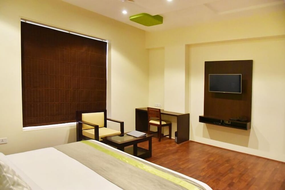 Executive Room - Photo 4