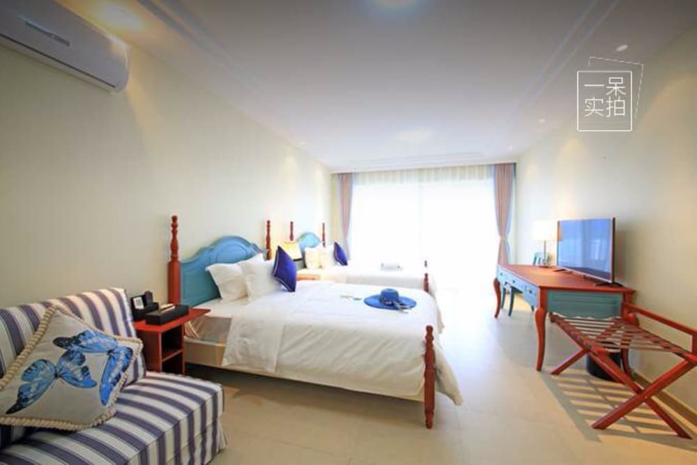 Premier Twin Room, Sea View photo 2