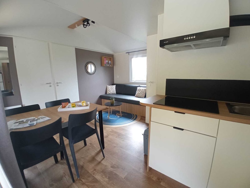 Comfort Mobile Home, 2 Bedrooms photo 2