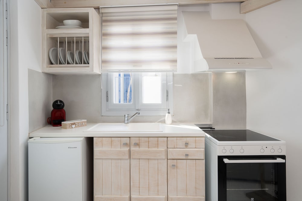 Comfort Apartment - Photo 15
