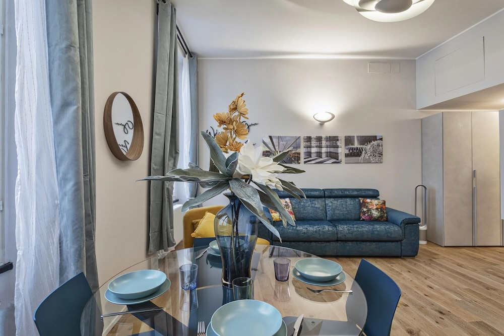 Apartment photo 1