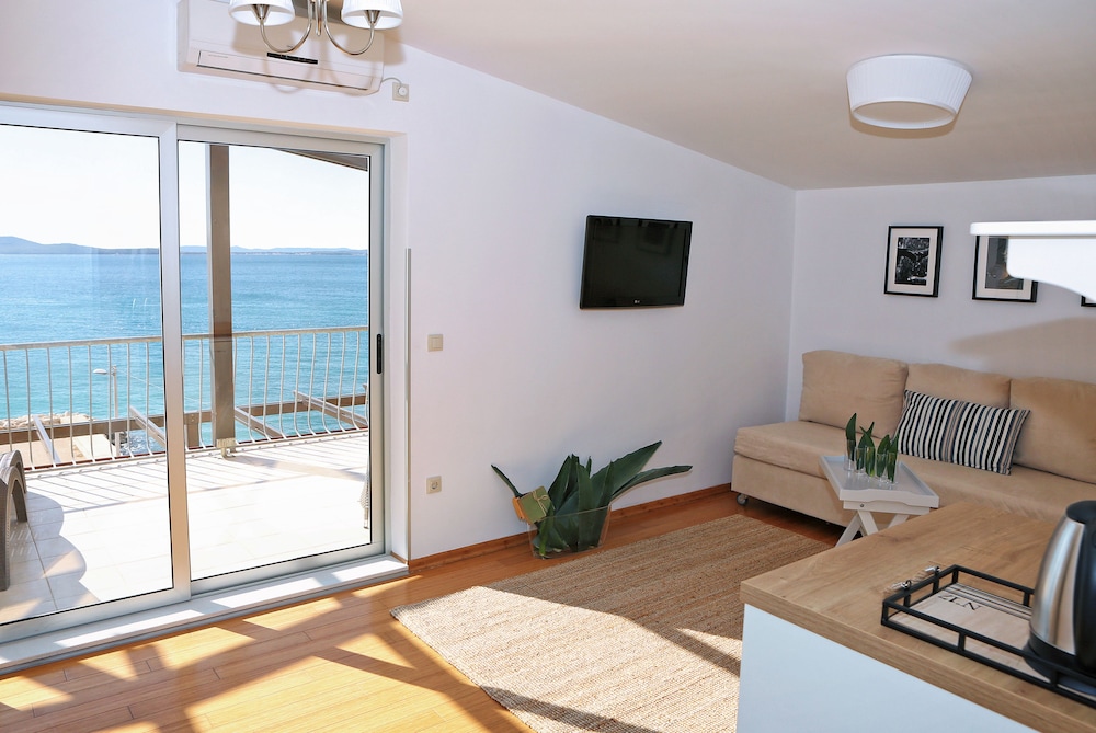 Superior Suite, 1 Bedroom, Balcony, Sea View photo 1