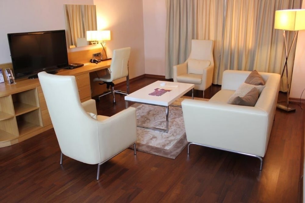 Junior Studio Suite photo 1